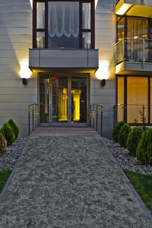 Triton Park Accommodation By P&O Serviced Apartments Warsaw Exterior photo